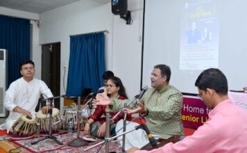 ‘स्वरवेद’च्या ‘बोलावा विठ्ठल’ ला ज्‍येष्‍ठांचा उत्‍स्‍फूर्त प्रतिसाद