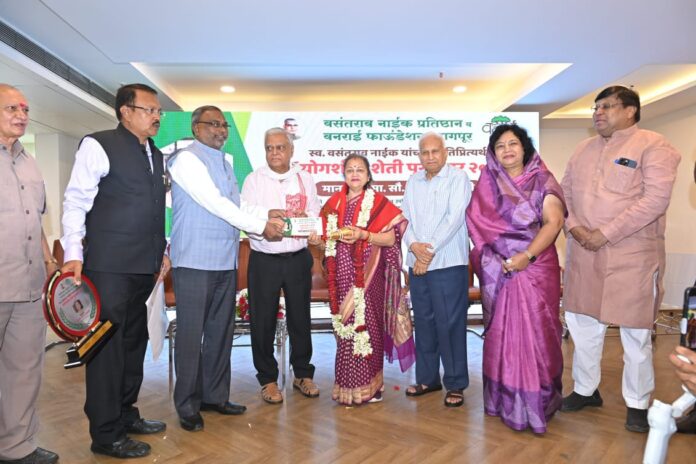 WhatsApp Image 2025-07-02 at 12.49.59_60840f22 स्त्रियांनी शेतीकडे वळून कुटुंबाचे रक्षण करावे – कांचनताई गडकरी